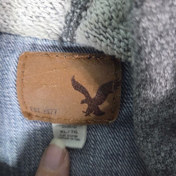 American Eagle Jacket Womens XL Denim Hooded Cropped Trucker Casual Retro - Picture 3 of 7